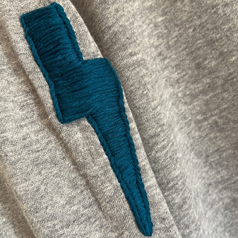 CHASER HAPPY PEACE Sweatshirt - Picture 11 of 13